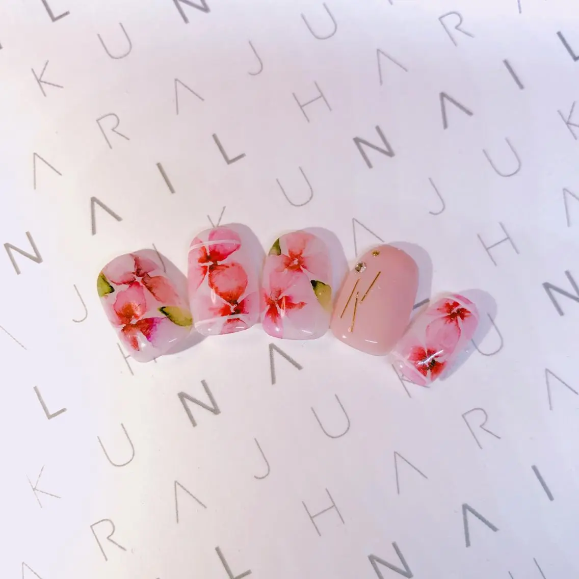 ネイル フラワーネイル ニュアンスネイル nails TOKYOのネイルデザイン