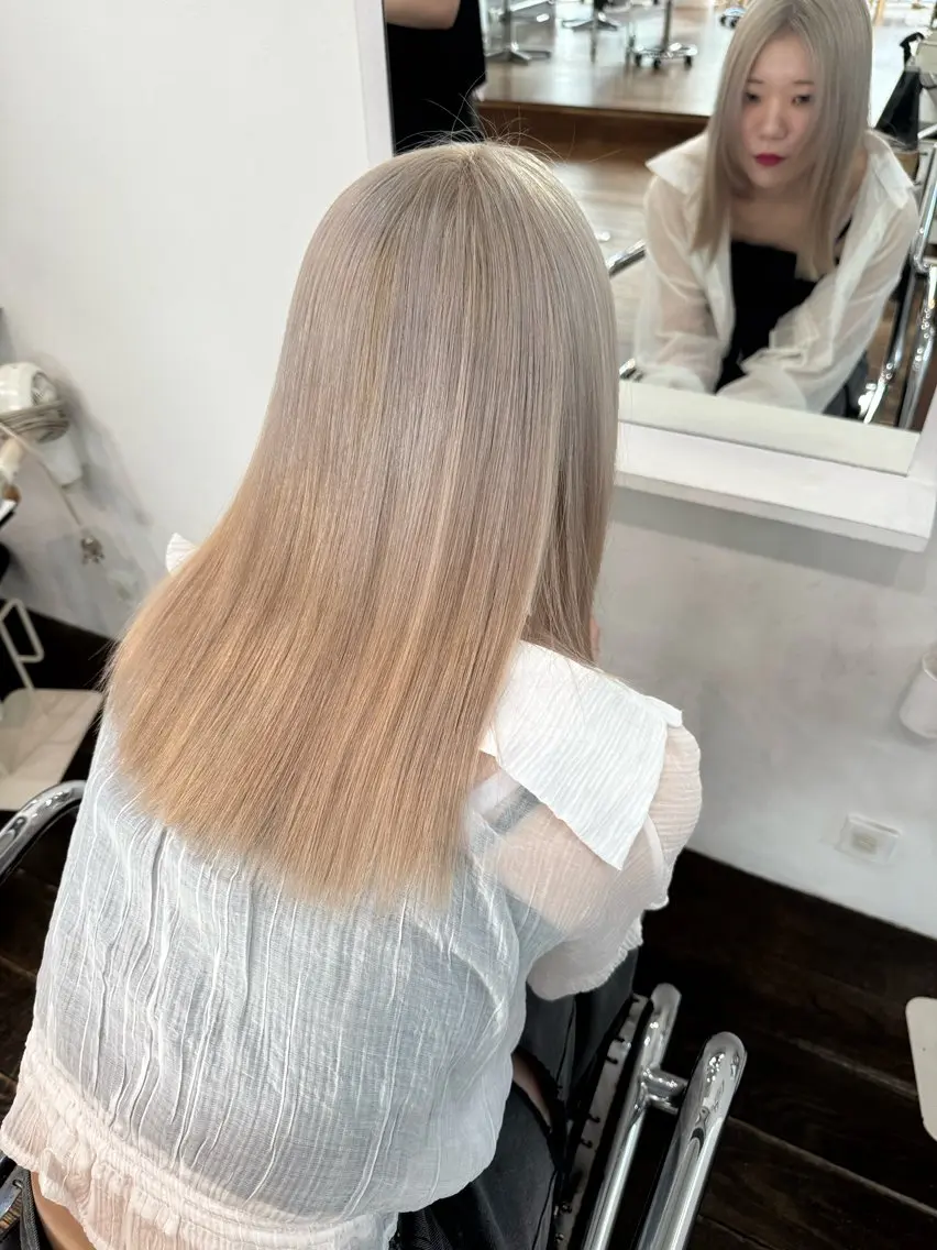 ロング カラー ヘアカラー 🌻名古屋🌻 🫧ハイトーン🫧のヘアスタイル
