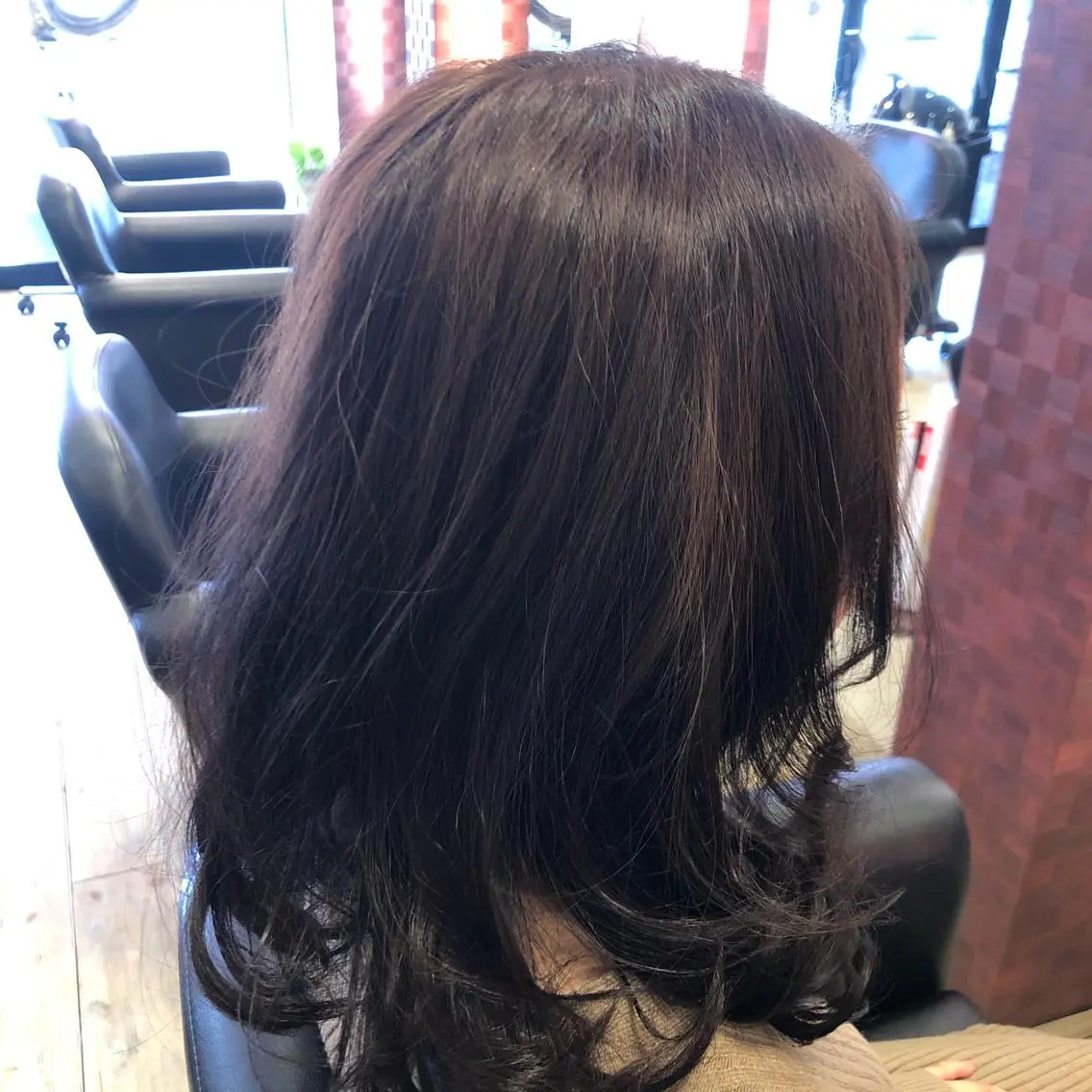 セミロング カラー アッシュ ブルーカラー 透明感カラー インナーカラー 織田 英之のヘアスタイル