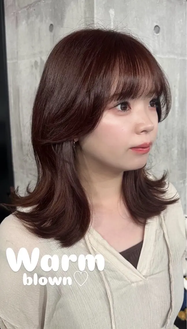 ミディアム ヘアカラー amy .のヘアスタイル
