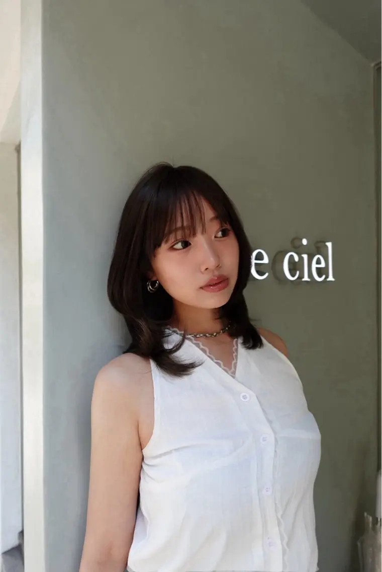 ミディアム カラー 顔周りカット レイヤーカット カット ヘアカラー トリートメント 縮毛矯正/レイヤー/ 髪質改善/海月のヘアスタイル