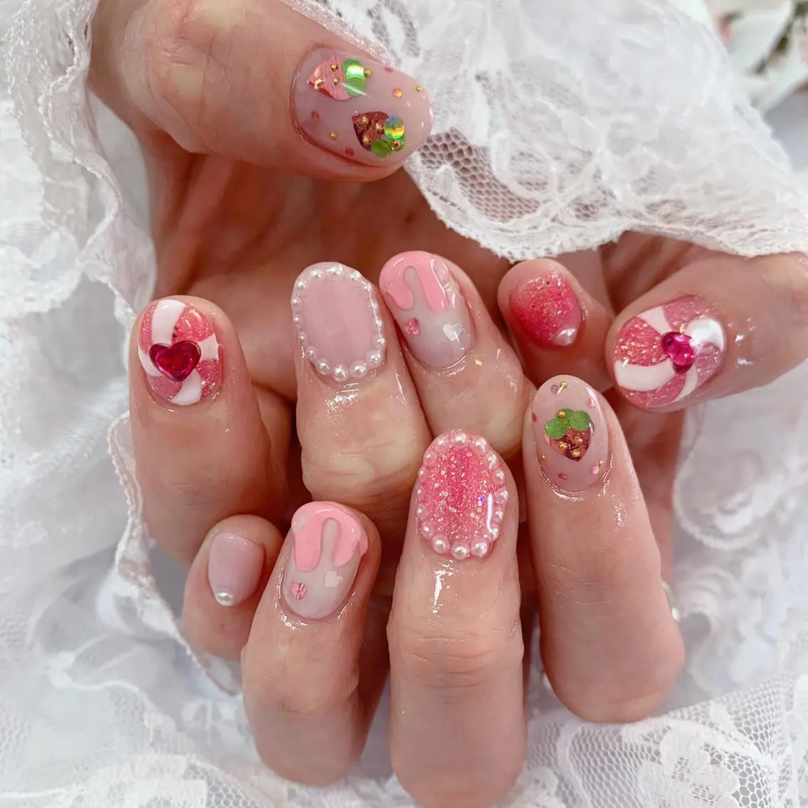 ネイル ハート La neige* yuki 🐩🌙のネイルデザイン