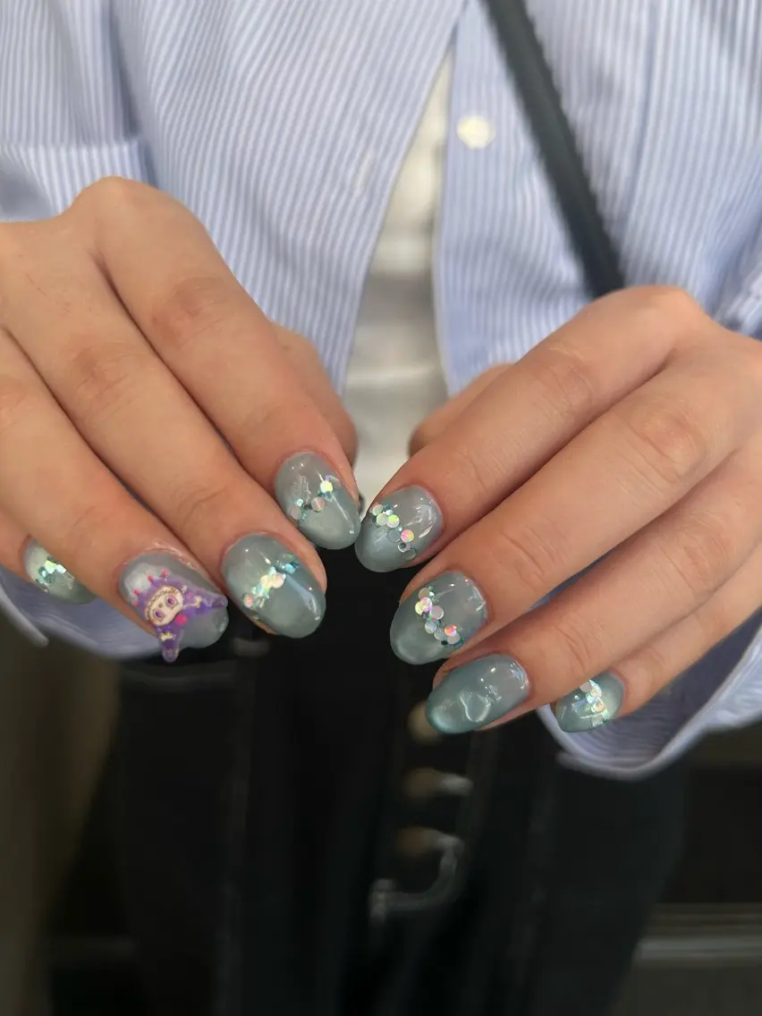 ネイル マグネットネイル ニュアンスネイル sakae yurinaのネイルデザイン