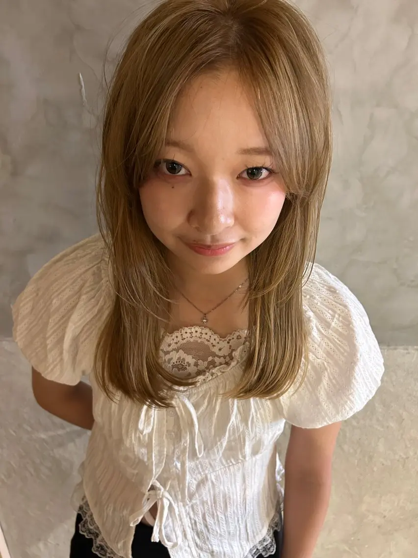 ロング カラー ブリーチ カット ヘアカラー トリートメント ayane⭐️ボブ・ ショート・パーマのヘアスタイル