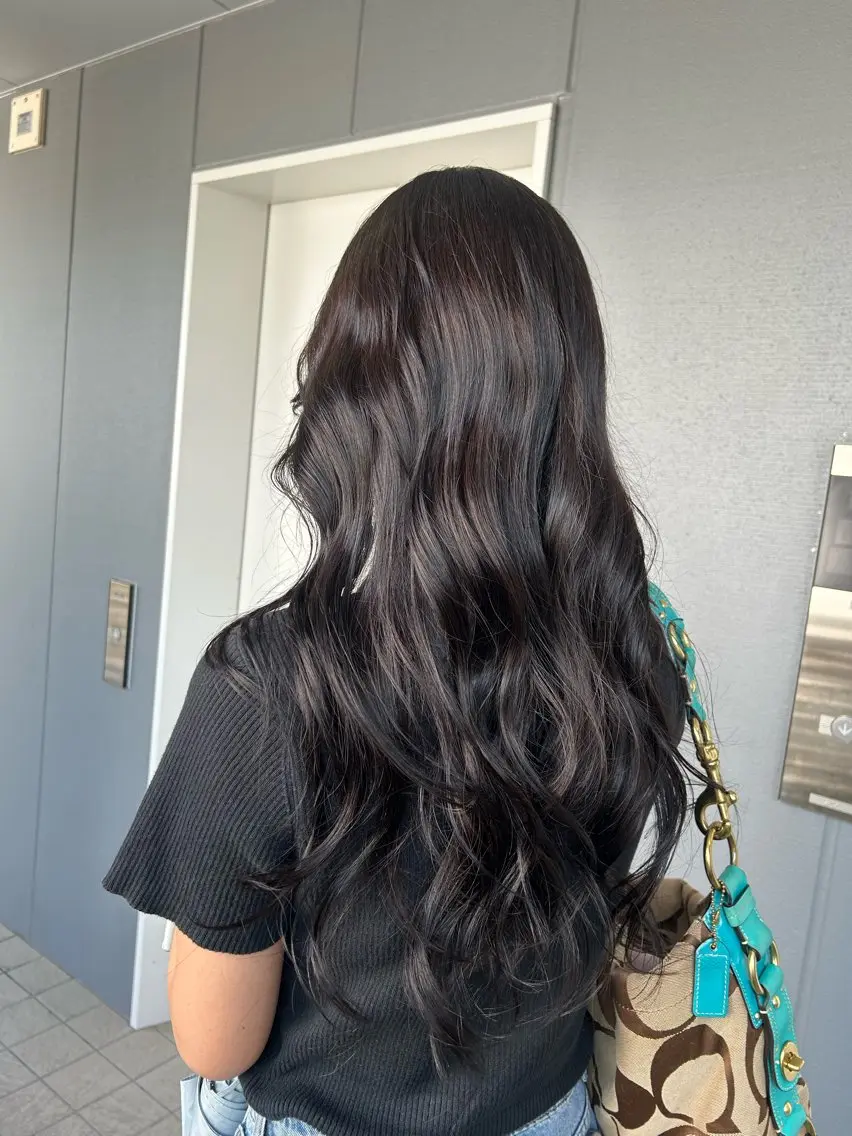 ロング カラー ヘアカラー トリートメント SiLO Yukinaのヘアスタイル