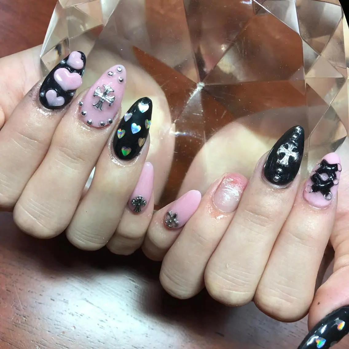 セミロング ネイル アートネイル ストーンネイル 《LB》ラブリエ Nail&eyeのマツエク・マツパデザイン