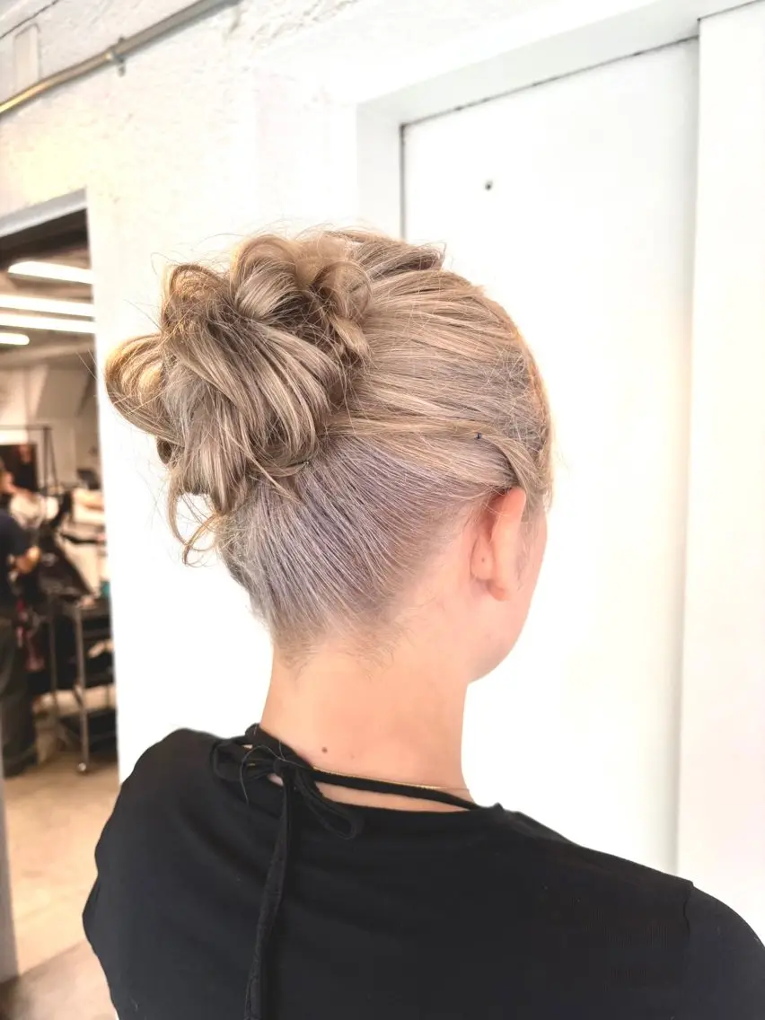 ヘアアレンジ ヘアセット 渋谷ハイトーン/ 髪質改善/梨緒💜のヘアスタイル