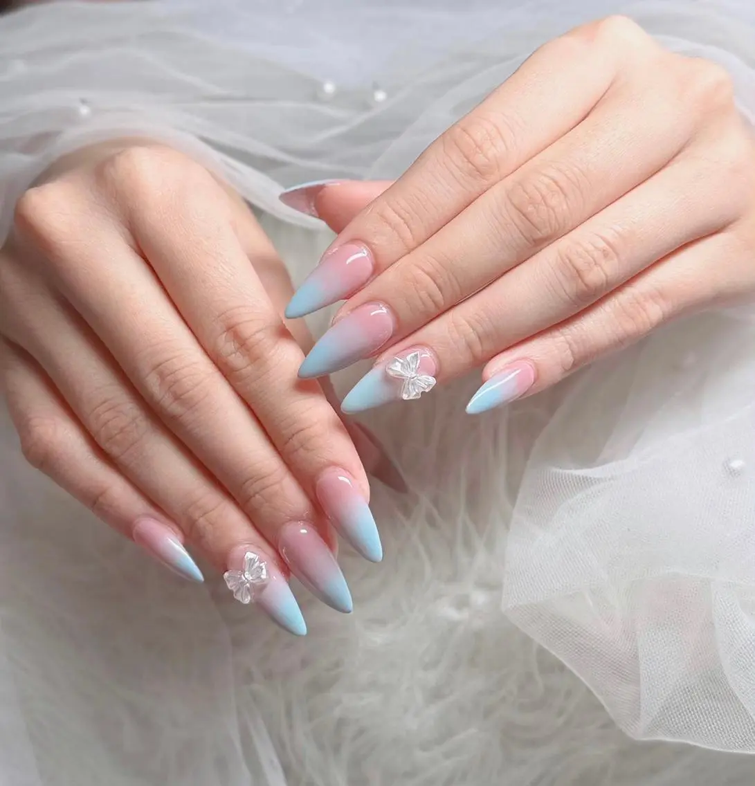 ネイル オーロラネイル チークネイル フットネイル ジェルネイル 韓国ネイル ハンドネイル H.baby Nail Salonのネイルデザイン