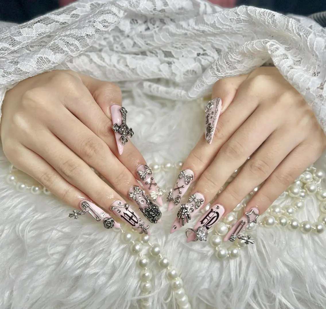 ネイル フレンチネイル ジェルネイル ハロウィン 韓国ネイル マグネットネイル ハンドネイル Hbaby nailのネイルデザイン