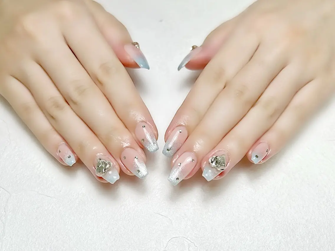ネイル ラメ(グリッター) オフィスネイル ワンカラーネイル rouse nail RISATOのネイルデザイン