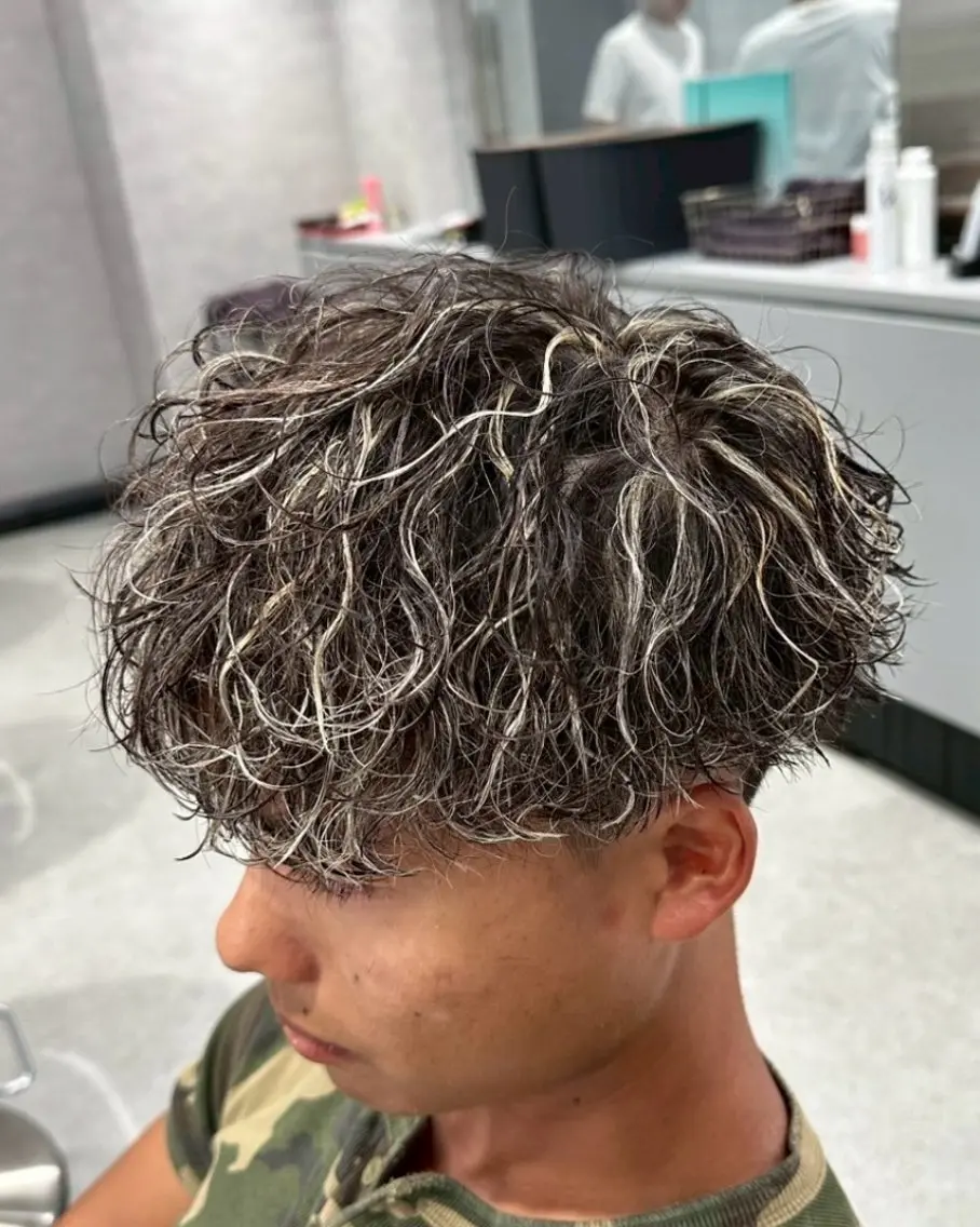 カラー パーマ メンズ カット パーマ メンズ特化⚡️パーマ テッタのヘアスタイル
