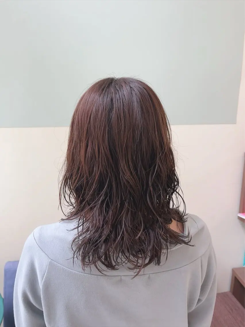 ミディアム パーマ カット ヘアカラー トリートメント 林 真之介のヘアスタイル