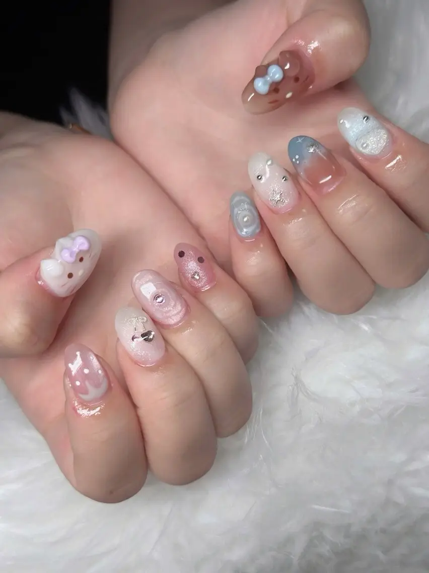 ネイル フレンチネイル ジェルネイル ガラスフレンチ ハロウィン ハート H.baby Nail Salonのネイルデザイン