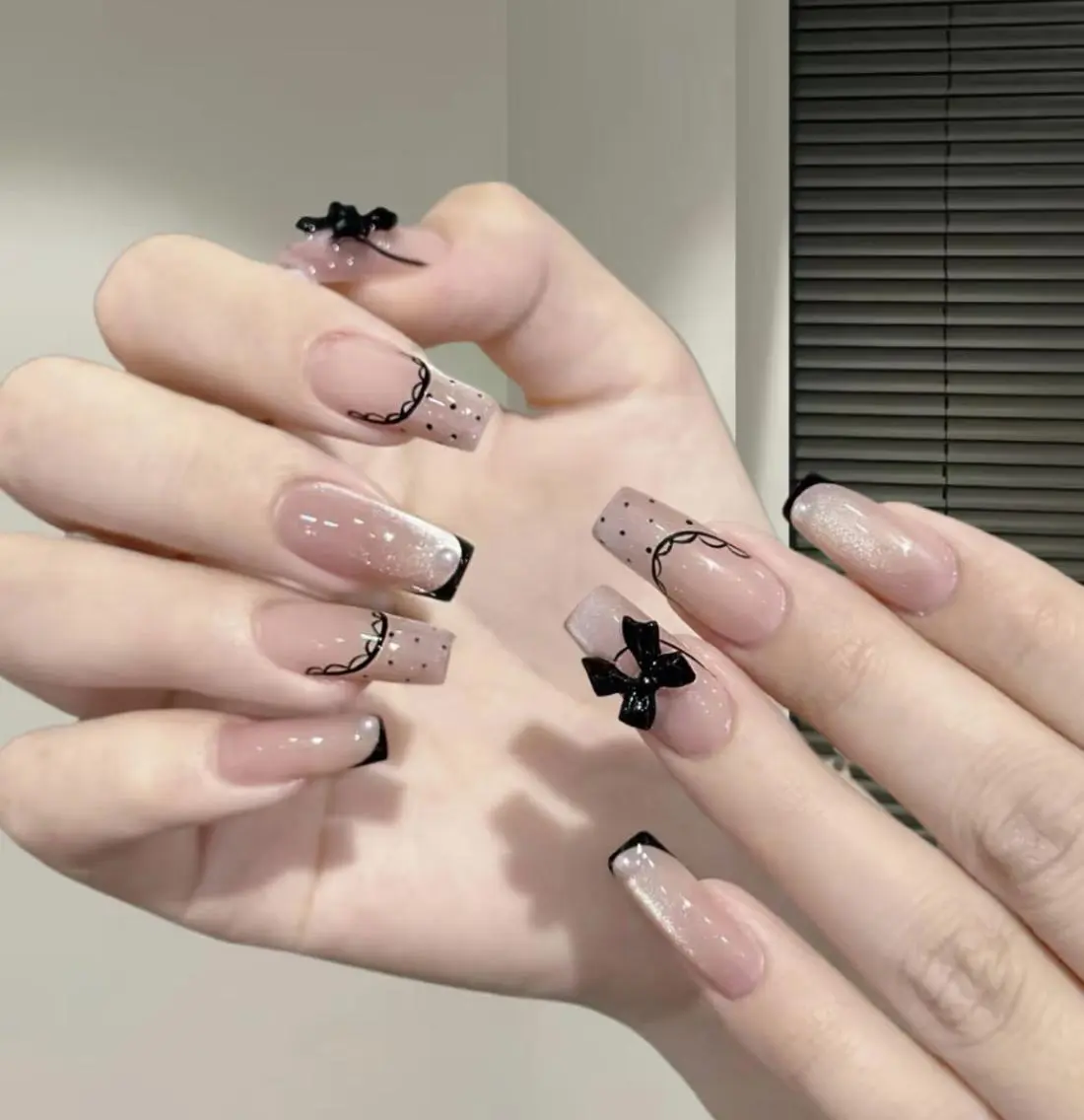 ネイル ハンドネイル 🎀 Ayaka_nailのネイルデザイン
