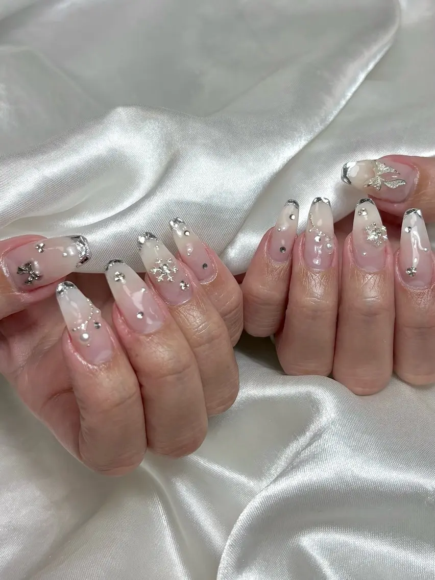 ネイル ハンドネイル フットネイル Nailsalon Fave/Rinaのネイルデザイン