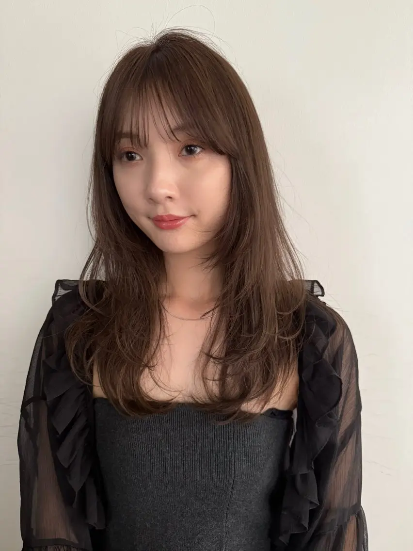 ロング レイヤーカット 表参道SHEA Am iのヘアスタイル