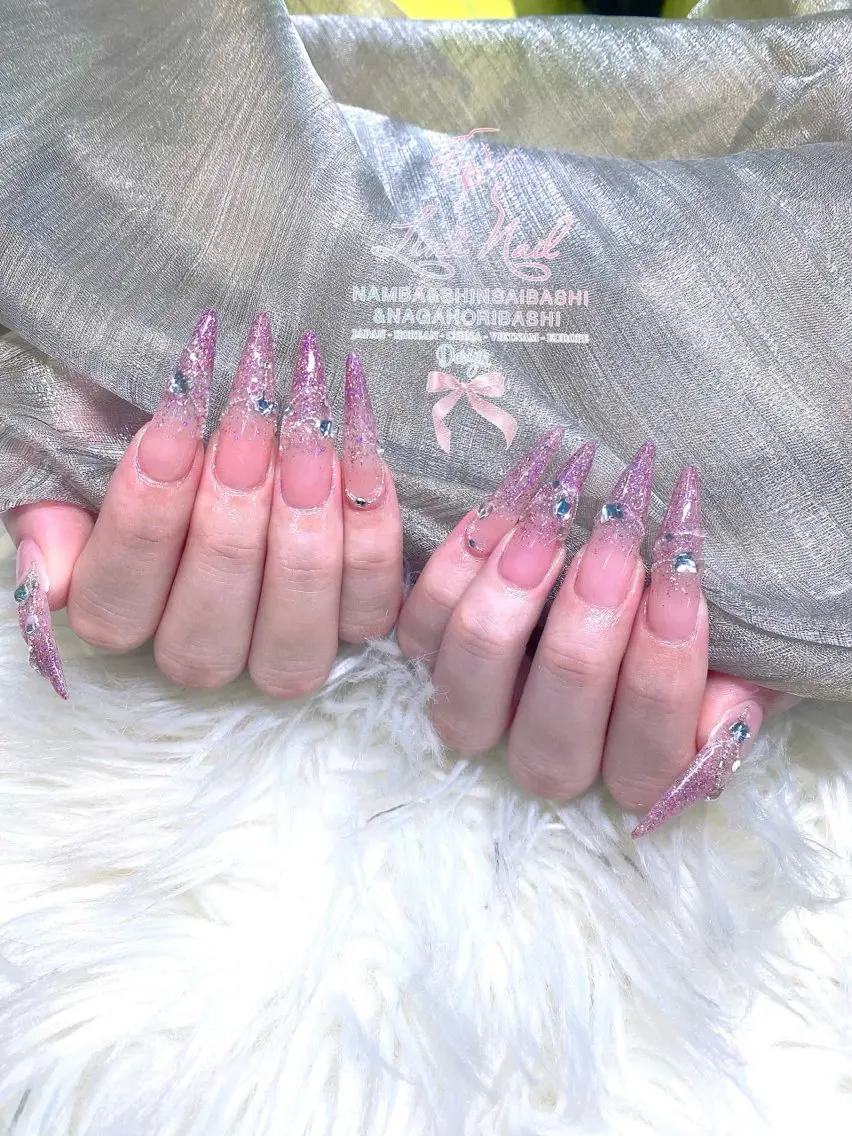 ネイル チークネイル 桜ネイル フラッシュネイル フットネイル ジェルネイル ハンドネイル リナネイル アメ村心斎橋店のネイルデザイン