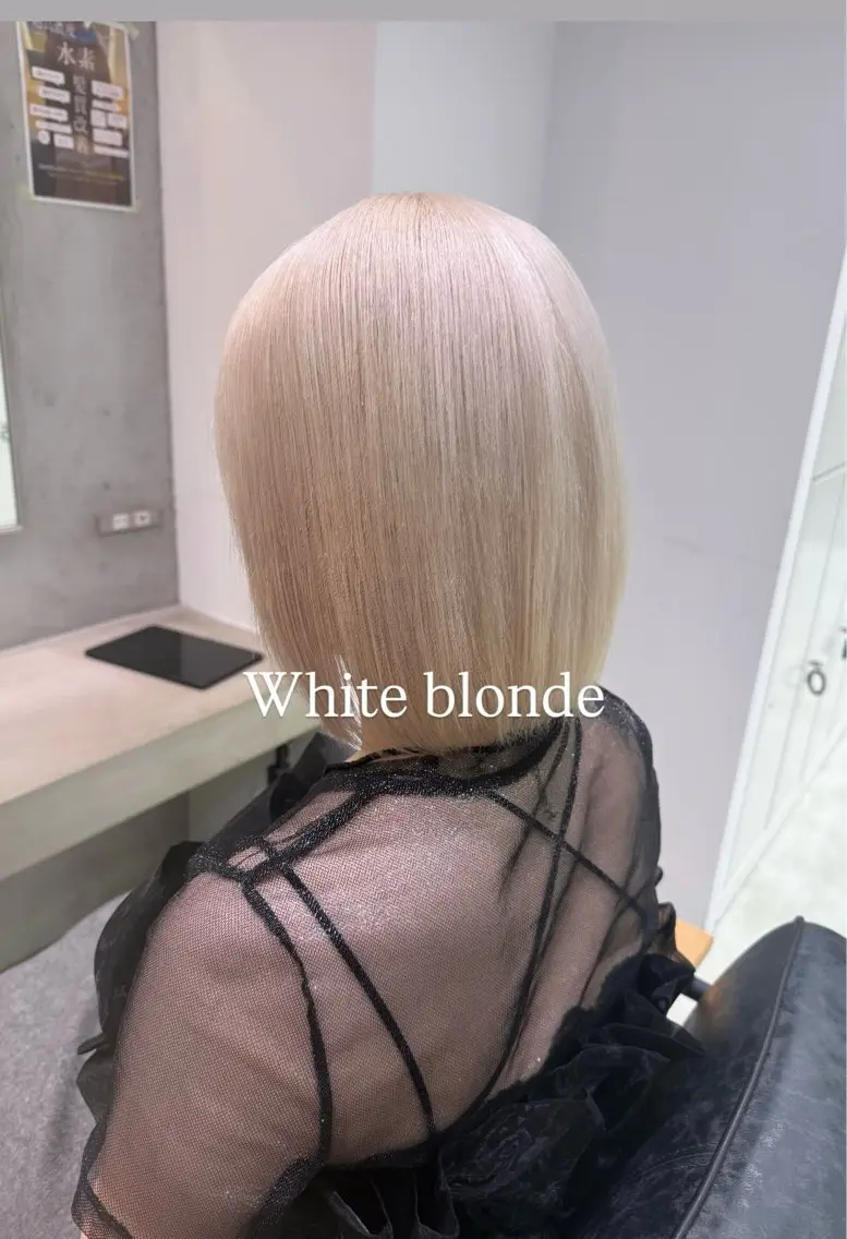 ミディアム ヘアカラー 佐藤 萌のヘアスタイル