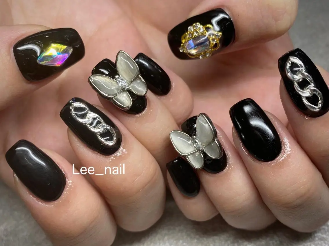 ネイル アートネイル ワンカラーネイル ストーンネイル Lee_ nailのネイルデザイン