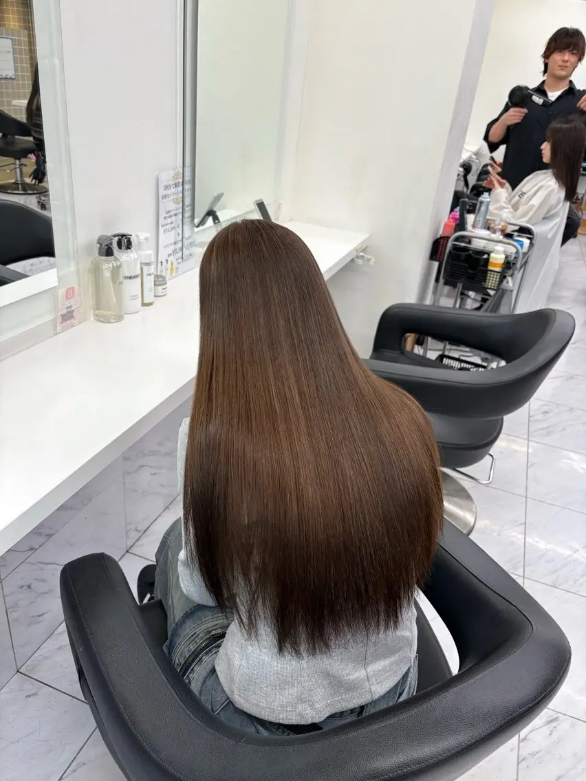 カラー ヘアカラー トリートメント 透明感ベージュ🤎 ナチュラルレイヤーのヘアスタイル