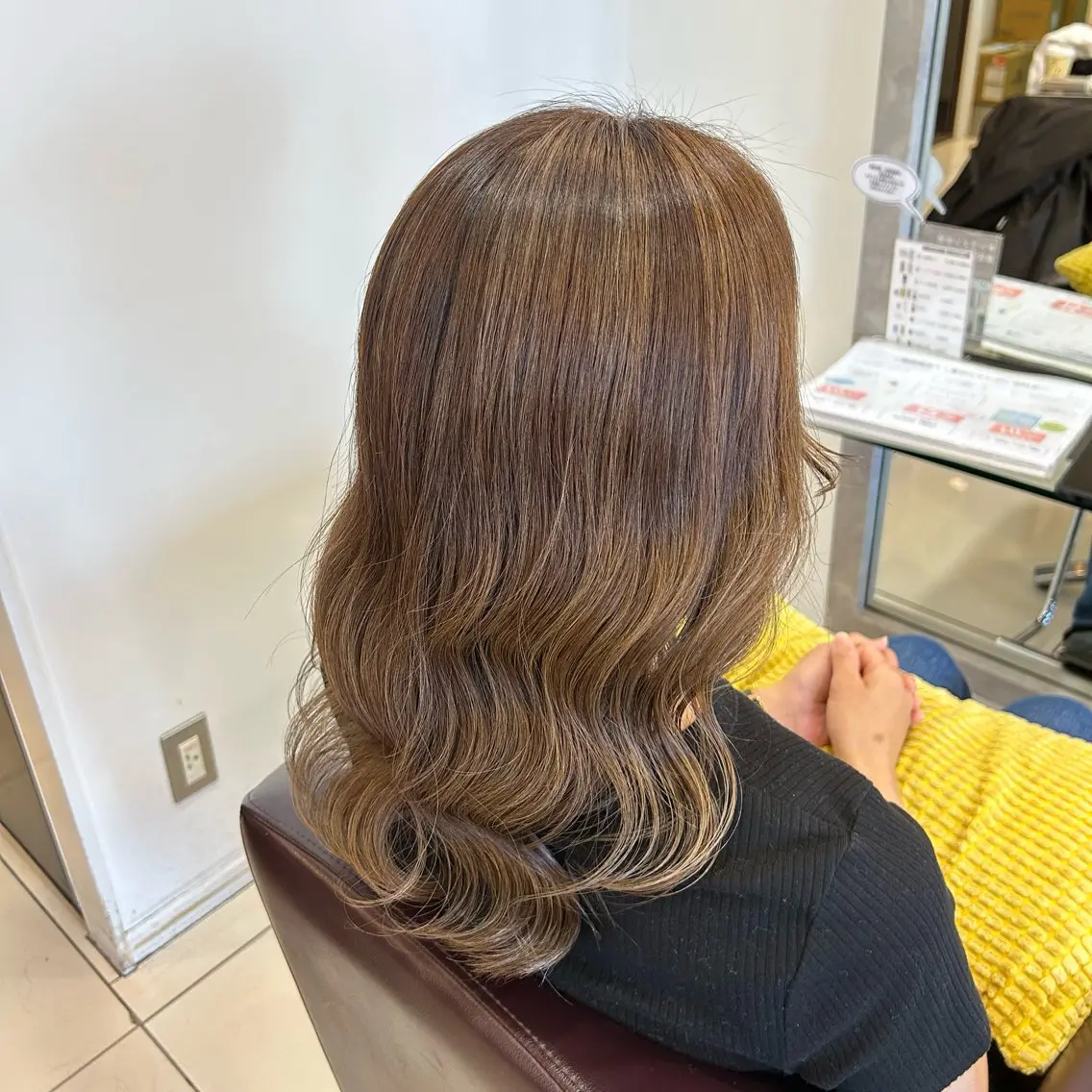 セミロング カラー ハイライトカラー ハイライト トップスタイリスト 林すずかのヘアスタイル