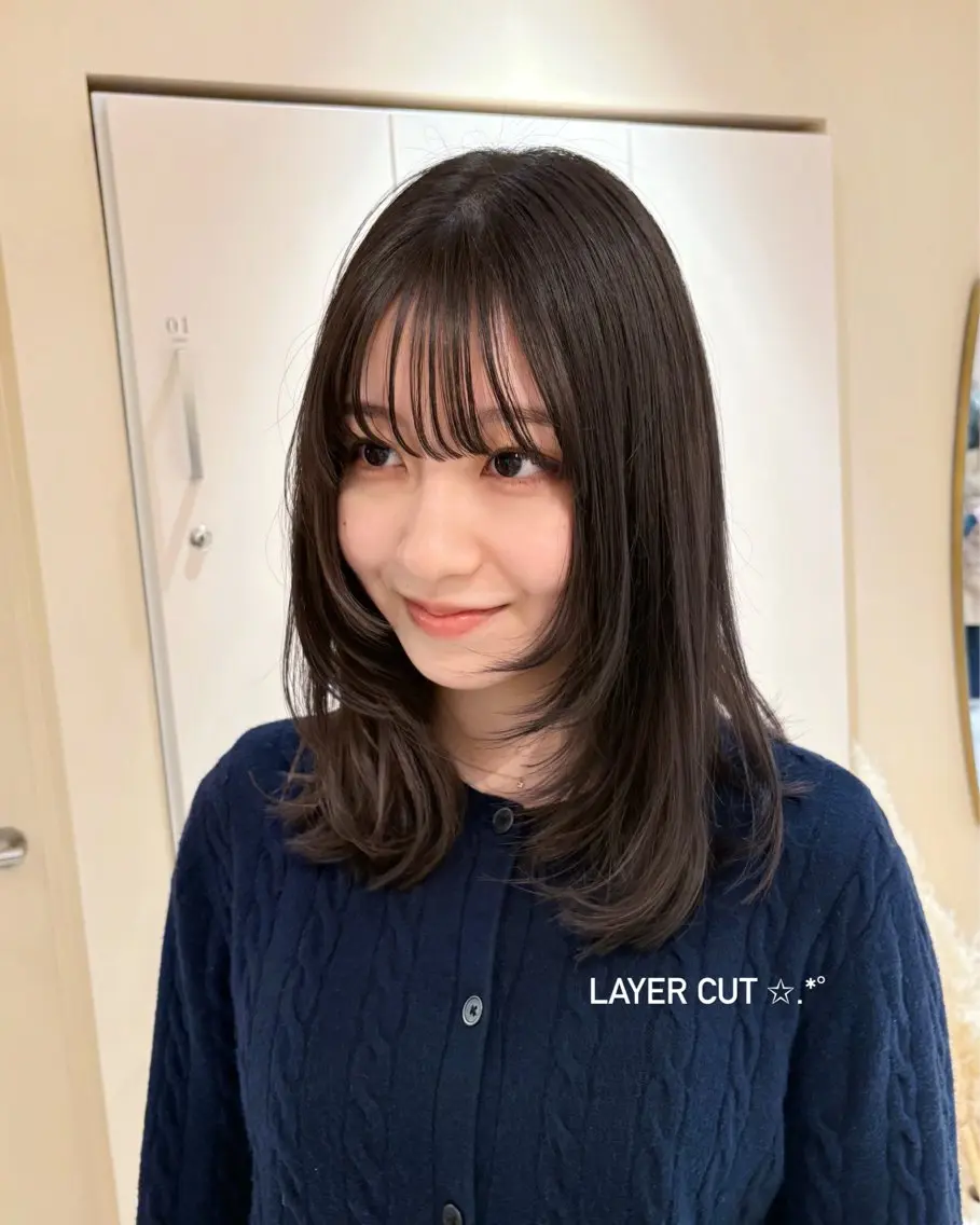 ミディアム カラー coyumi / 𝘦 𝘮 𝘶のヘアスタイル