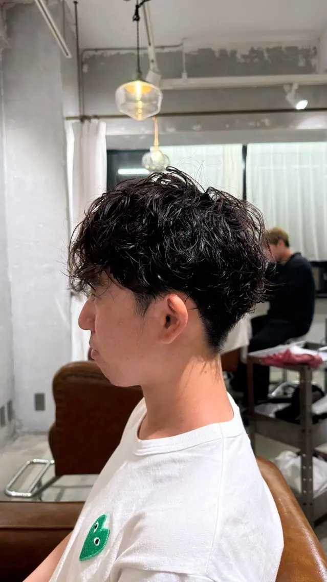 ショート パーマ 大川 陽向のヘアスタイル