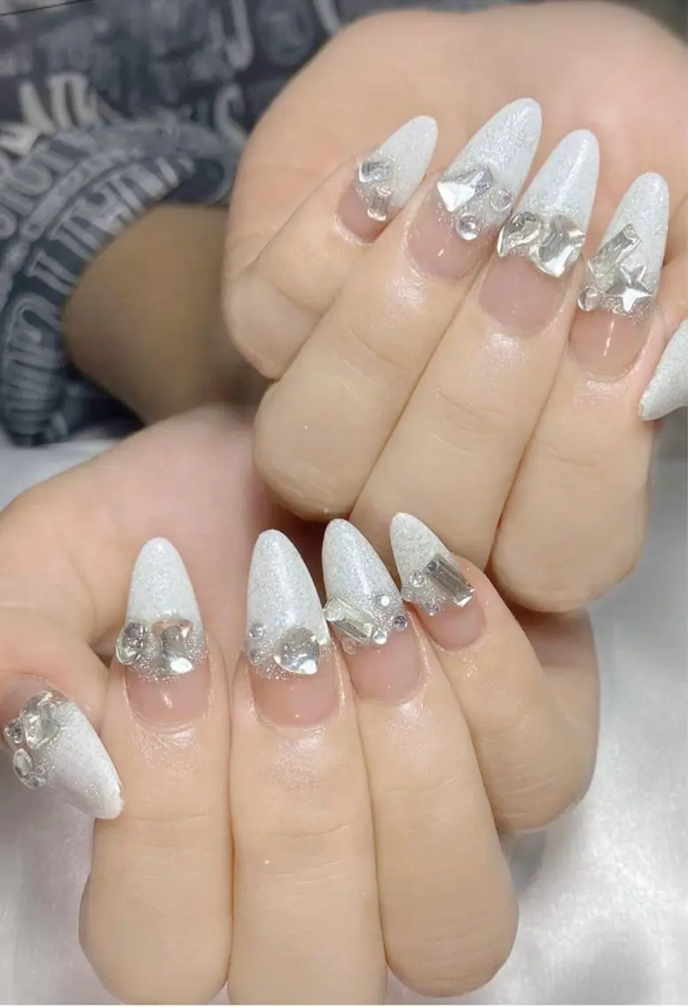 ネイル フレンチネイル ジェルネイル 韓国ネイル マグネットネイル マグネットフレンチ akina nailsのネイルデザイン