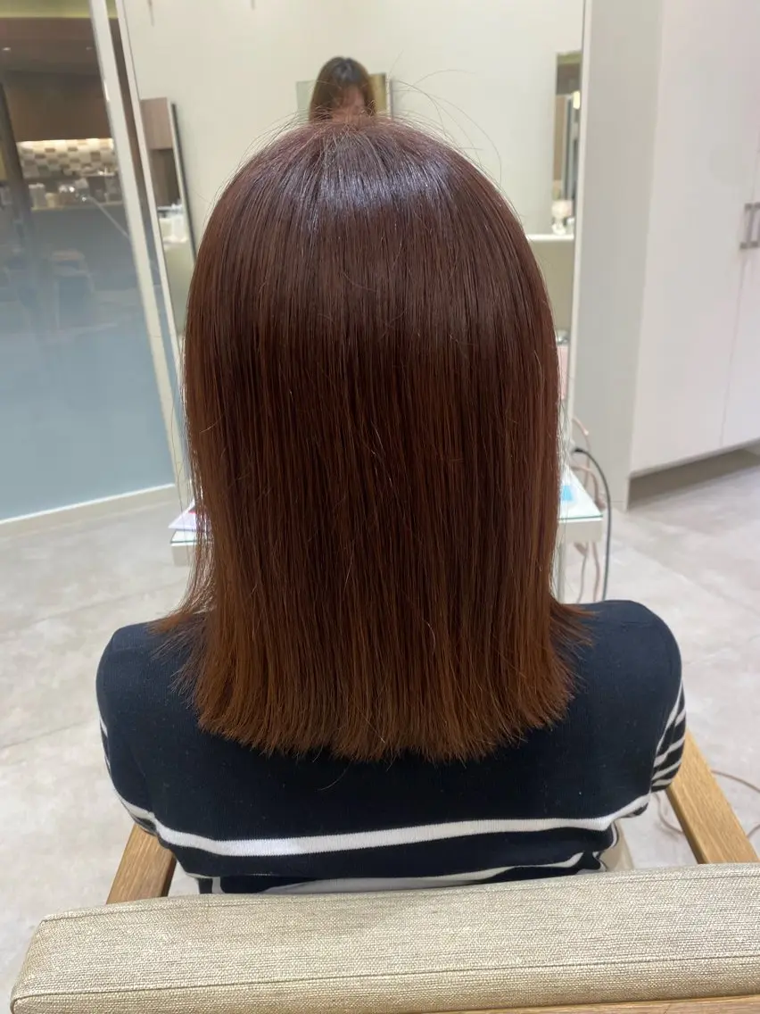 ミディアム カラー ブラウンカラー ピンクカラー ピンクブラウン 外ハネヘア 坂川 里菜子のヘアスタイル