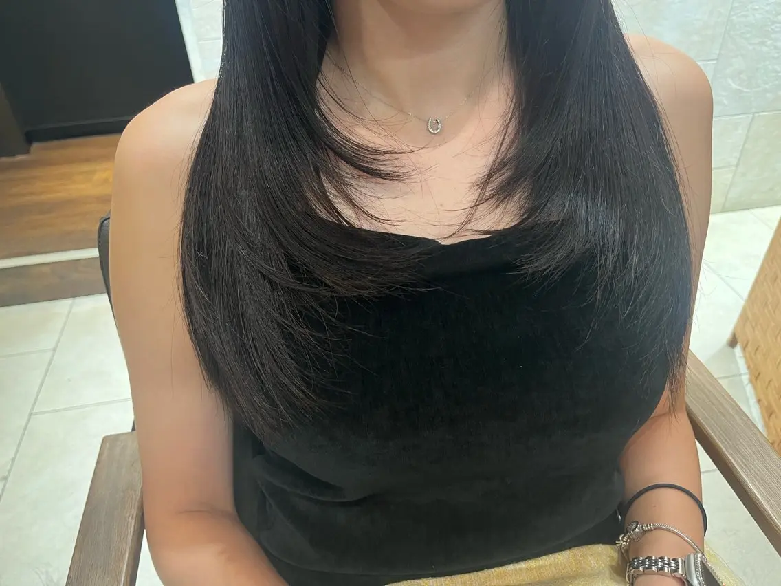 セミロング カット トリートメント Aina🩶 レディースカット🩶のヘアスタイル
