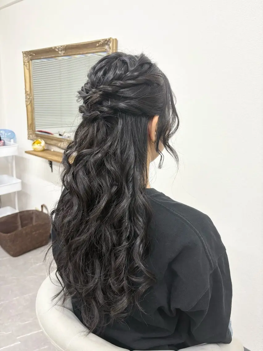ヘアアレンジ ハーフアップ ヘアサロン ミカヅキのヘアスタイル