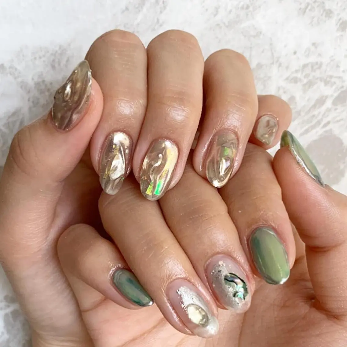 ネイル オーロラネイル ミラーネイル ハンドネイル ハンドケア lylynail YUUKAのネイルデザイン