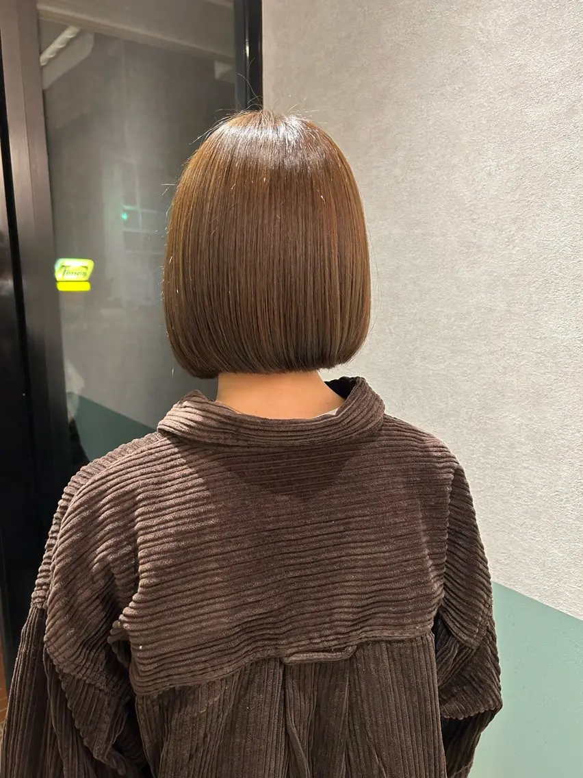 ショート カラー 縮毛矯正 🫧MANA レイヤーカット🌙のヘアスタイル