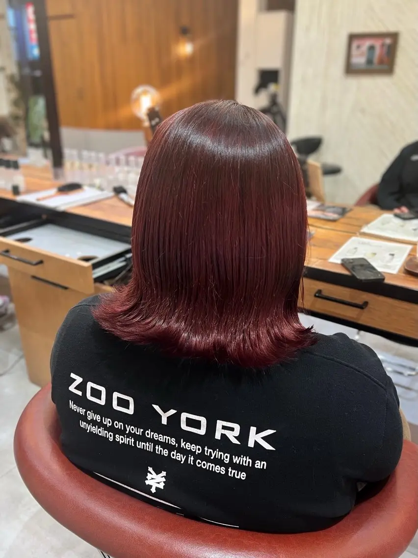 ミディアム カラー 丸谷 怜奈のヘアスタイル