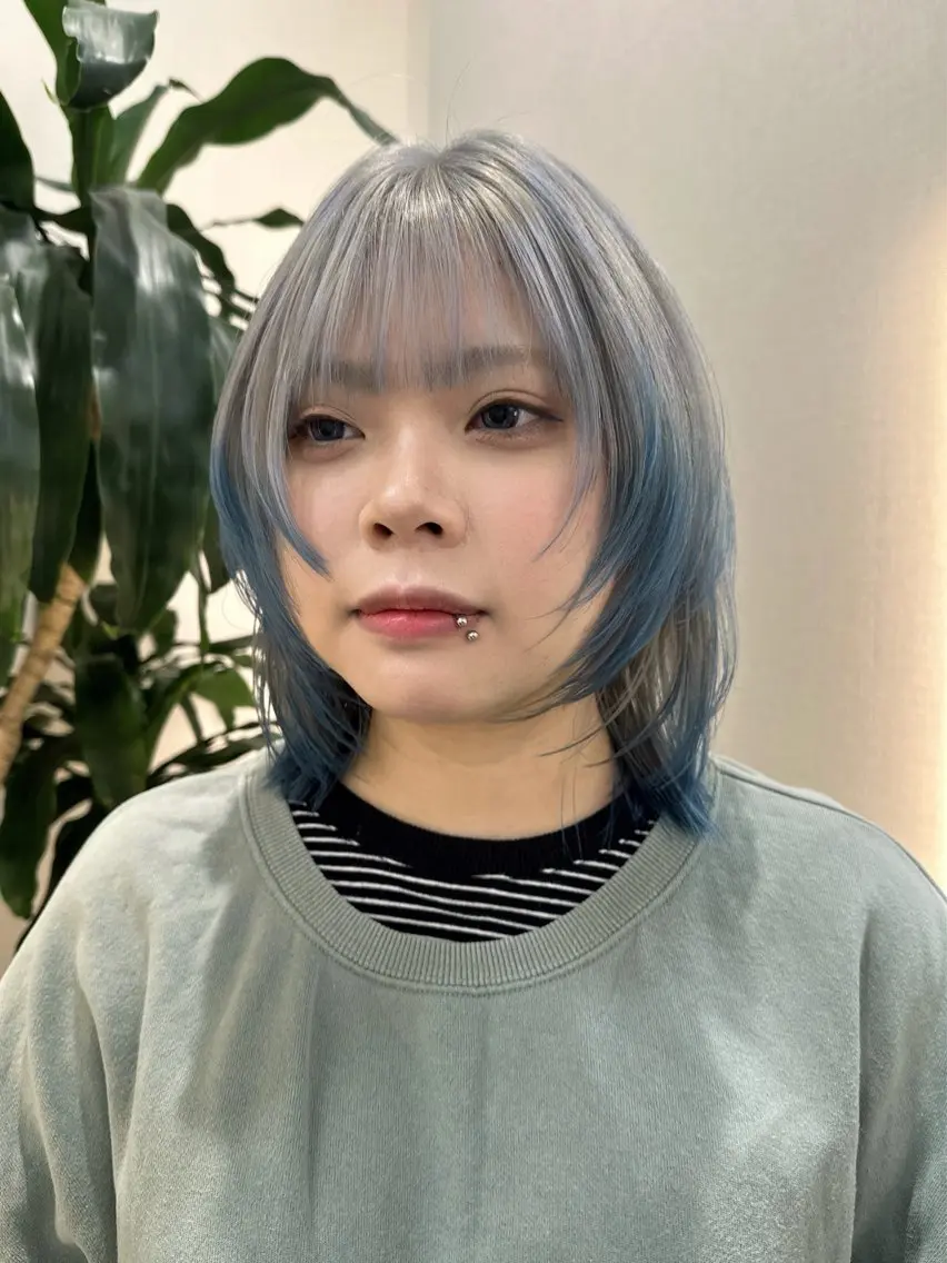 ミディアム カラー アクアカラー ブルーカラー カット ヘアカラー トリートメント 🦋レイヤーカット ミドリカワ🦋のヘアスタイル