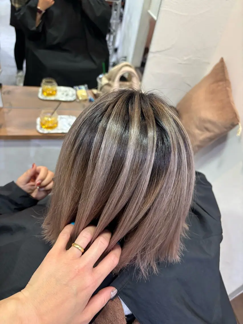 ミディアム カラー ショート・パーマ・デ ザインカラー/むつみのヘアスタイル