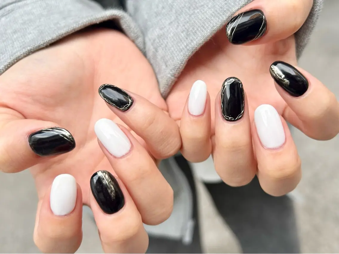 ネイル ミラーネイル nail salon Aymのネイルデザイン