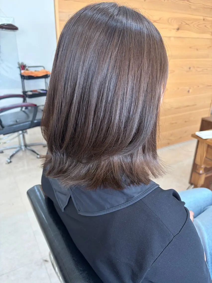 ミディアム カット ヘアカラー 河村 あいりのヘアスタイル