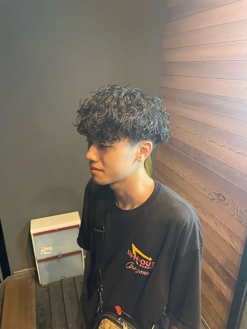 パーマ メンズ litbyfifth 濵崎寛太のヘアスタイル