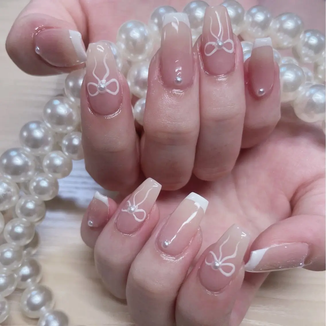 ネイル フレンチネイル リボン ネイルチップ ハンドネイル Lucky nail salonのネイルデザイン