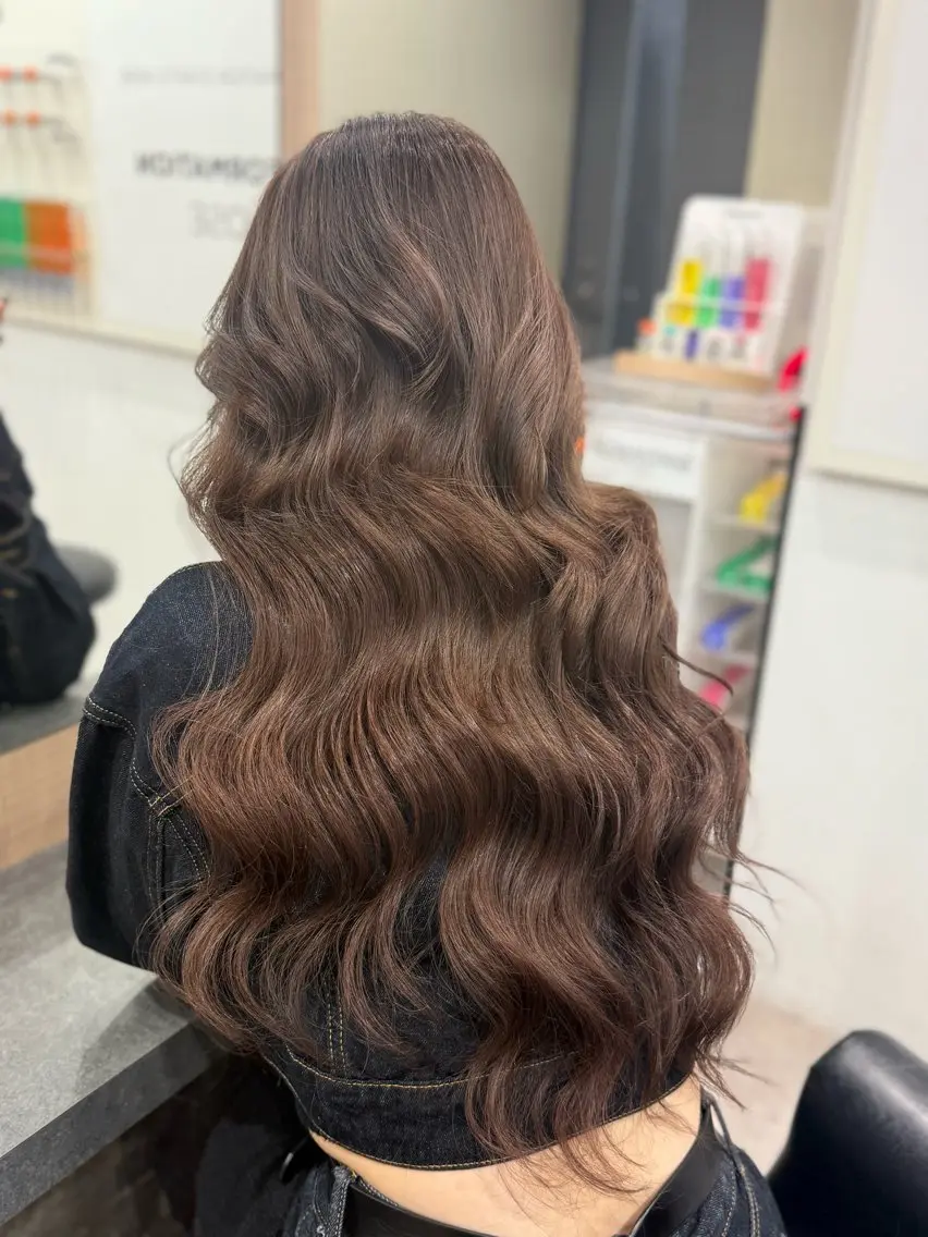 ロング カラー シールエクステ ブラウンカラー オレンジ エクステ カット ヘアカラー RIEブリーチ& エクステ特化型のヘアスタイル