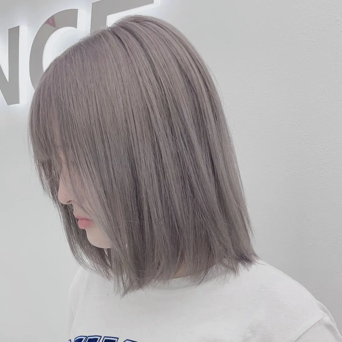 ショート カラー ヘアアレンジ カット トリートメント ヘアセット 縮毛矯正🤍 ボブ/ HIKARIのヘアスタイル