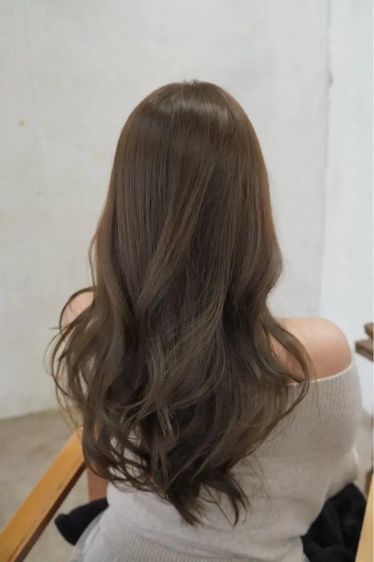 ロング カラー ベージュカラー オリーブベージュ カット ヘアカラー トリートメント 透けヘア/艶ベージュ ヘアセット/nagiのヘアスタイル