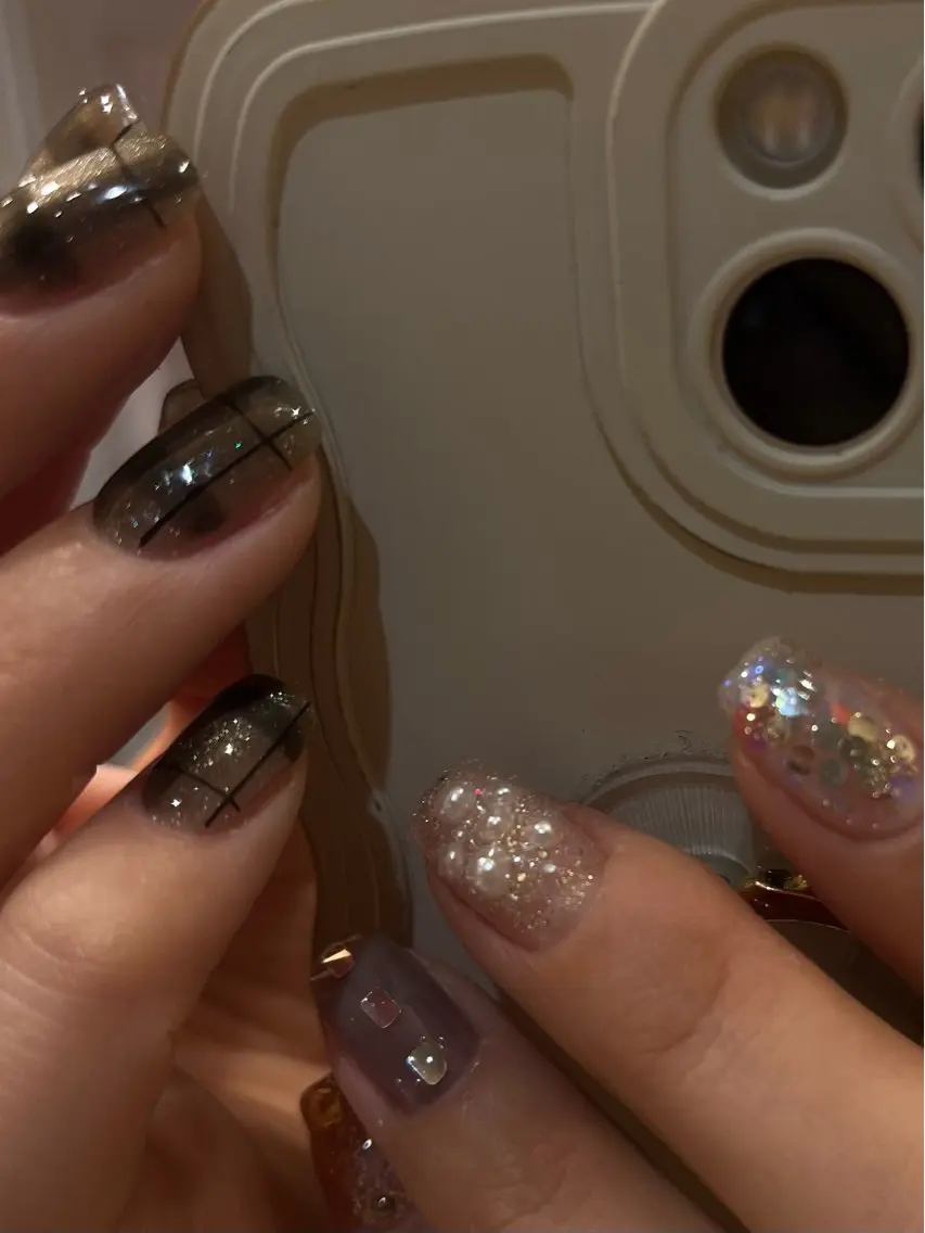 ネイル ハンドネイル atelier alle.のネイルデザイン