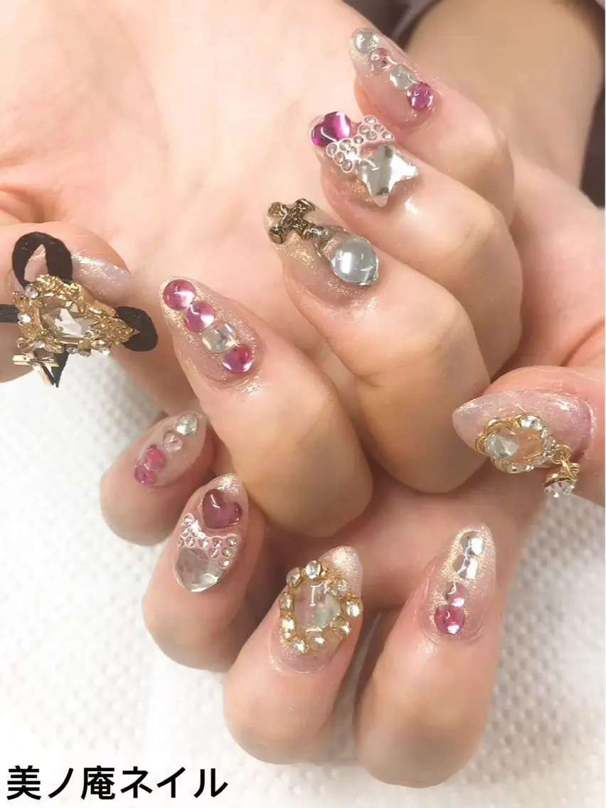 オフなし★ミニモ限定価格★120分アートやり放題•ストーン、パーツ付け放題【画像持ち込みOK】の写真