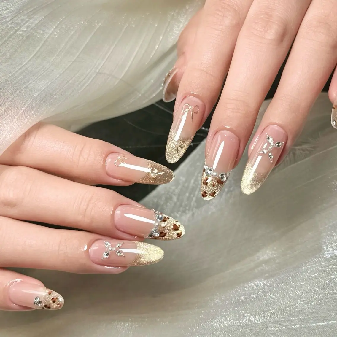 ネイル 持ち込み ワンホンネイル VV  Nail salonのネイルデザイン