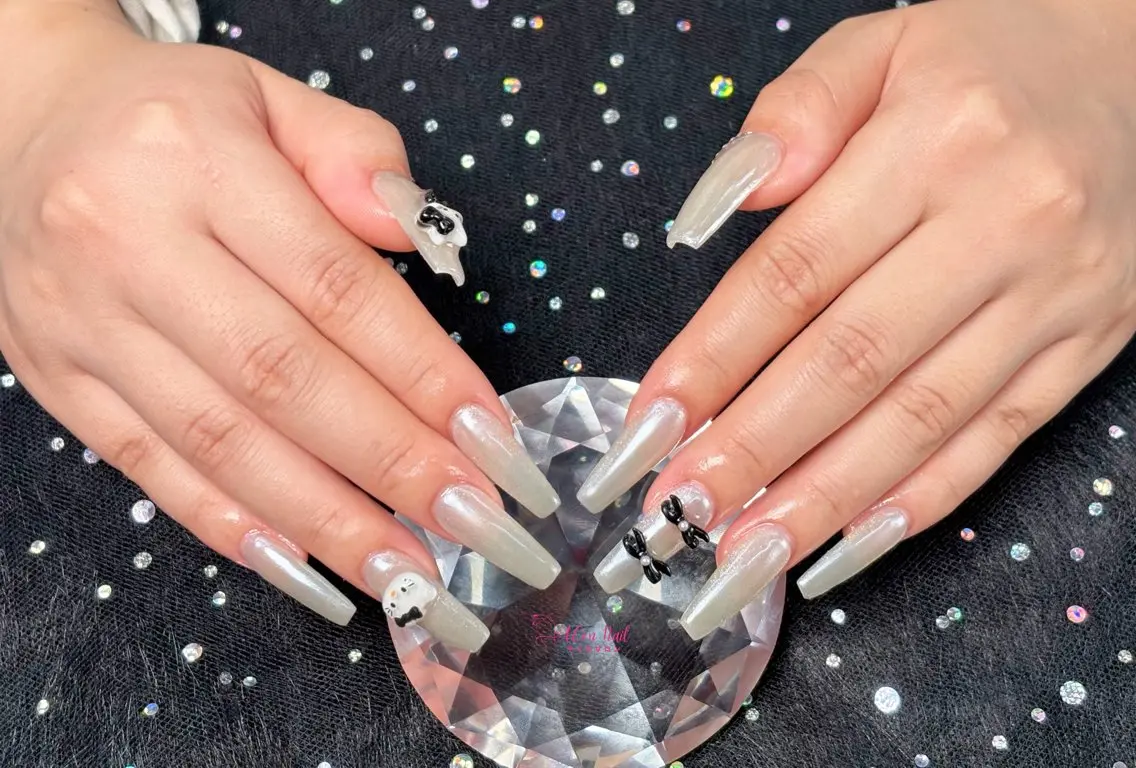 ネイル 桜ネイル 長さ出し フラワーネイル フレンチネイル ジェルネイル ハンドネイル ACon NailSalonのネイルデザイン