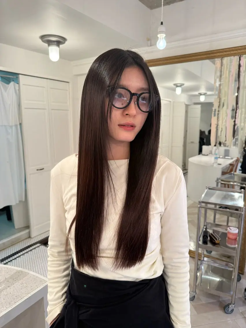 🪽酸性ストレート🪽 髪の長さがさ骨までの方限定(⚠︎ブリーチ毛の方はお断りしております🙇🏻♂️)の写真