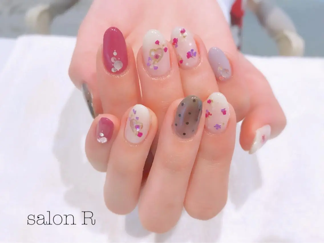 ネイル ドット フラワーネイル NARUMI HYODOのネイルデザイン