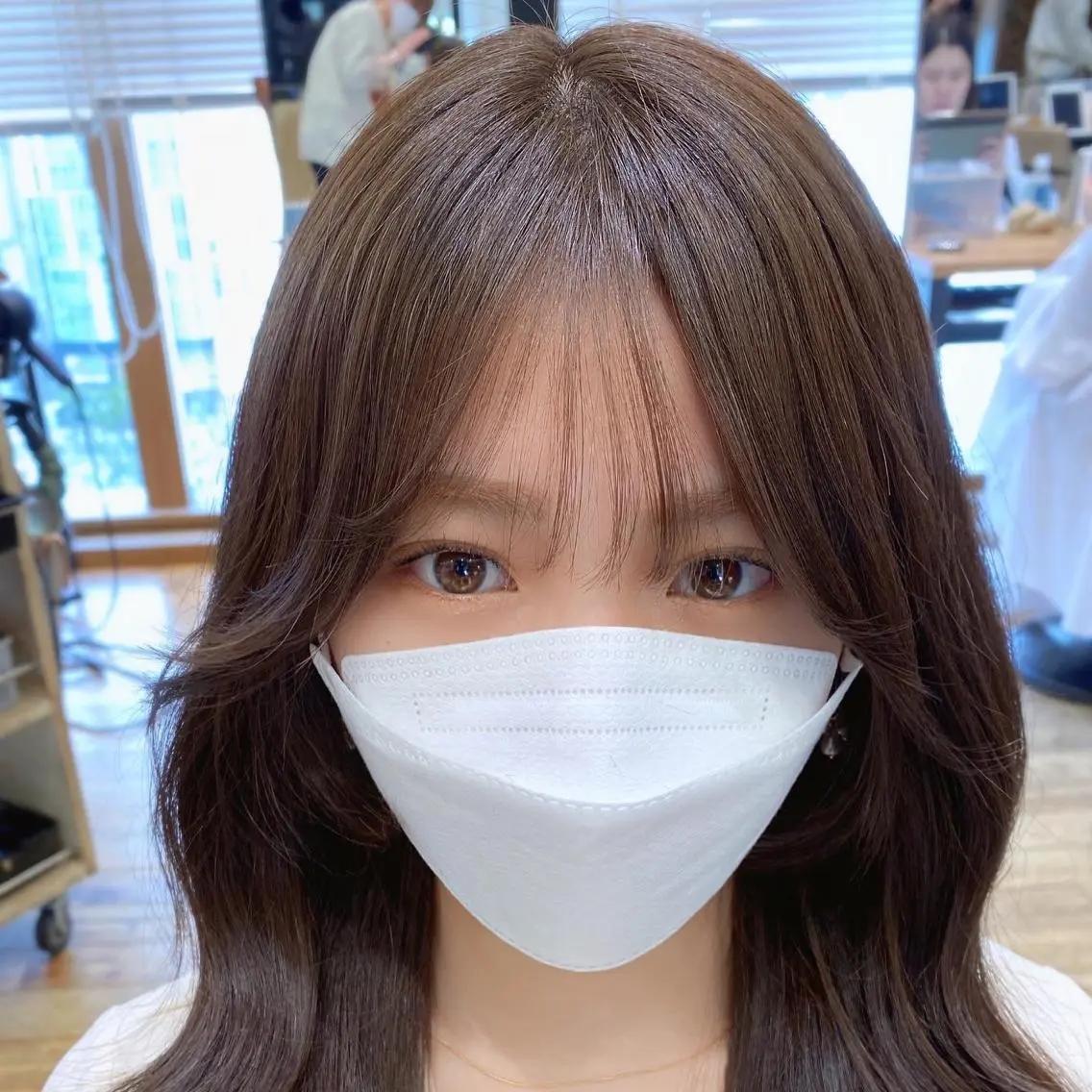 セミロング カラー 顔まわりカット🌟 くびれヘア/寺門遥輝のヘアスタイル